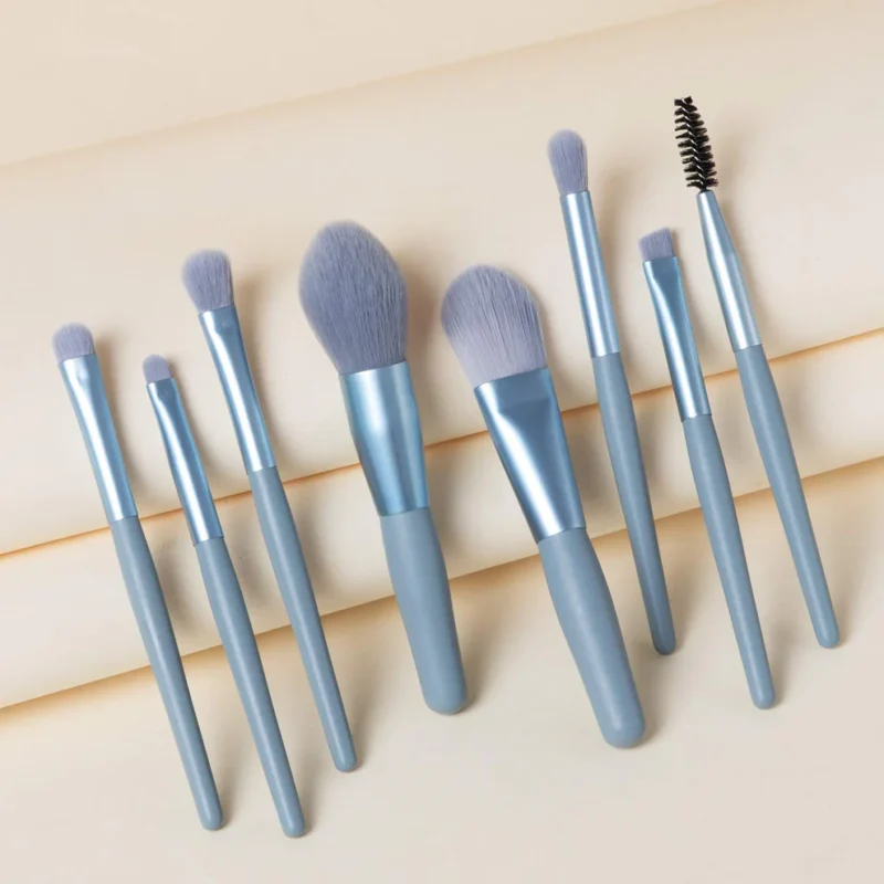 8-Piece Mini Makeup Brush Kit – Portable Premium Synthetic Set with Case (Mix Colors) - Image 2
